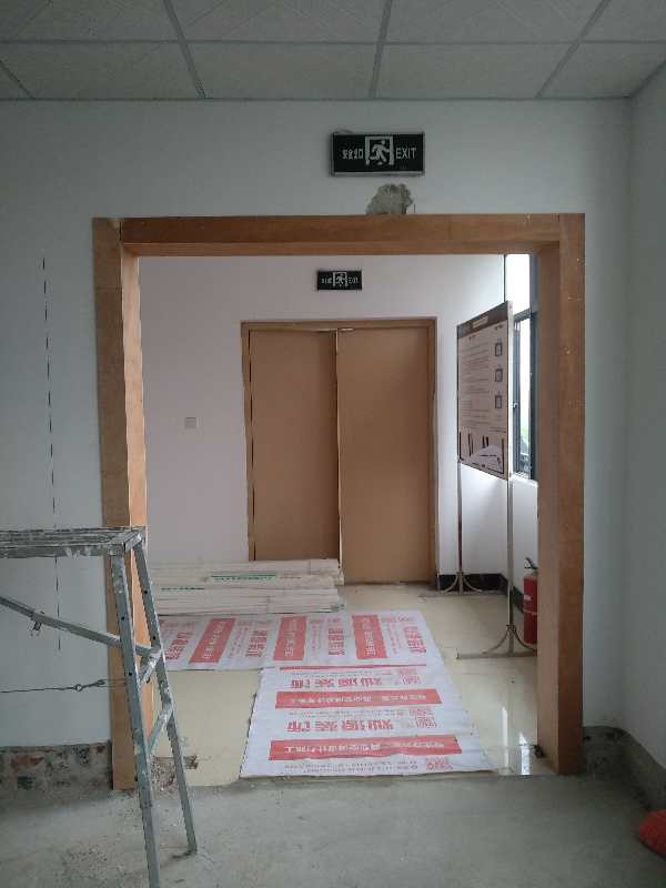 桂之邦辦公室裝修現(xiàn)場施工圖