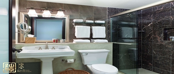 為什么酒店設(shè)計(jì)中衛(wèi)生間的玻璃是半透明的？