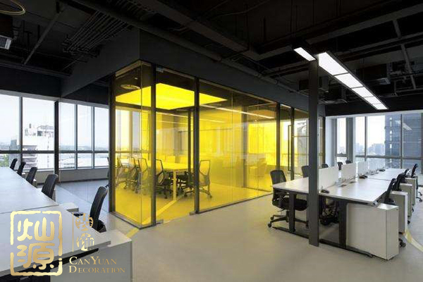 ofo小黃車日均退款3500人 ，走下神壇的小黃車辦公室人去樓空？