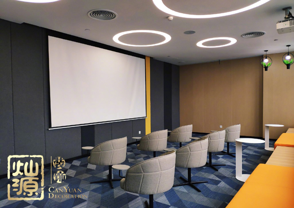 斗魚(yú)官方微博已po圖證明新公司內(nèi)空無(wú)一人