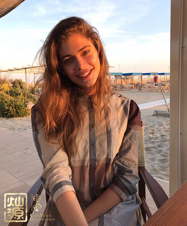 維密首位變性模特橫空出世 【多圖深度】探究維密首位變性模特事件的來(lái)龍去脈