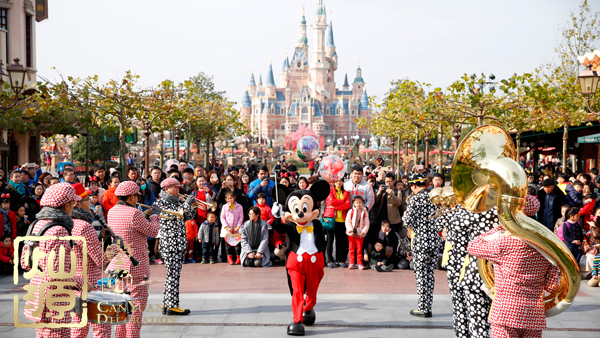 上海迪士尼閉園應(yīng)對(duì)臺(tái)風(fēng)利奇馬 【多圖】了解你感興趣的上海迪士尼