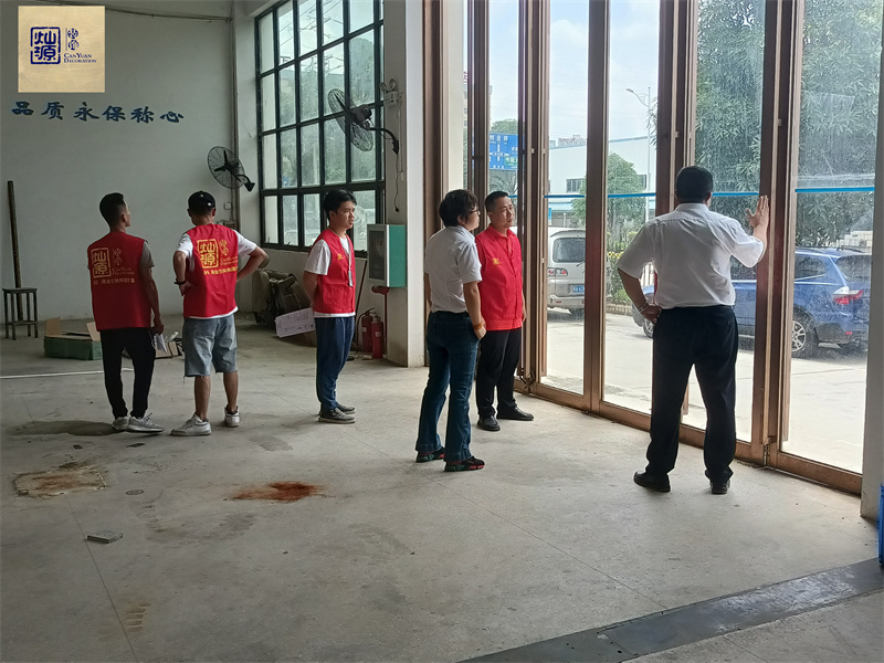 見(jiàn)血誤工不安全！別讓“三無(wú)”南寧裝修公司坑慘了你！