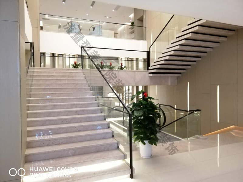 南寧美容院裝修實(shí)景圖&mdash;燦源裝飾